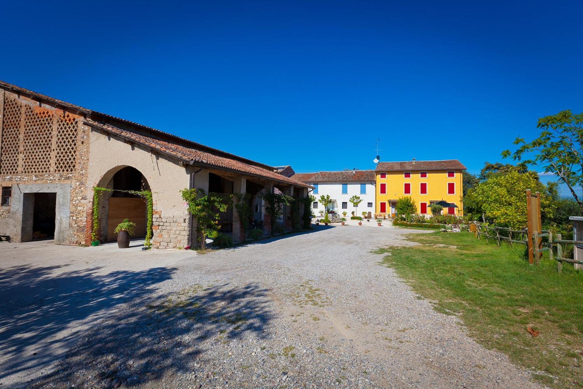 Agriturismo Con Cucina Tipica Nuova Scardua Cavriana Екстериор снимка